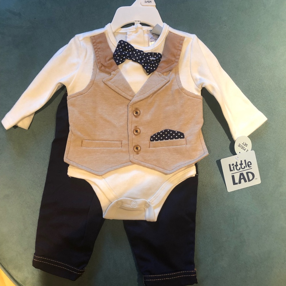 Never worn! Infant boys outfit